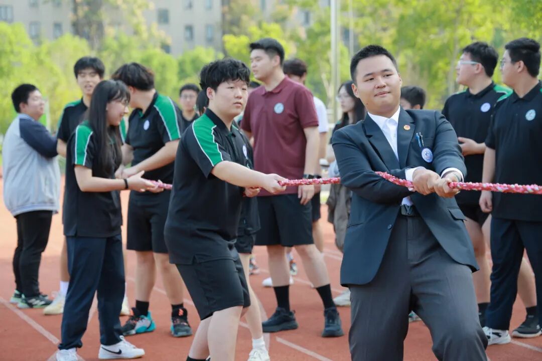 运动会 | 有速度，有温度！多图带你重温这场体育盛典插图28,香港DSE,ALEVEL,上海国际高中,DSE,DSE考试
