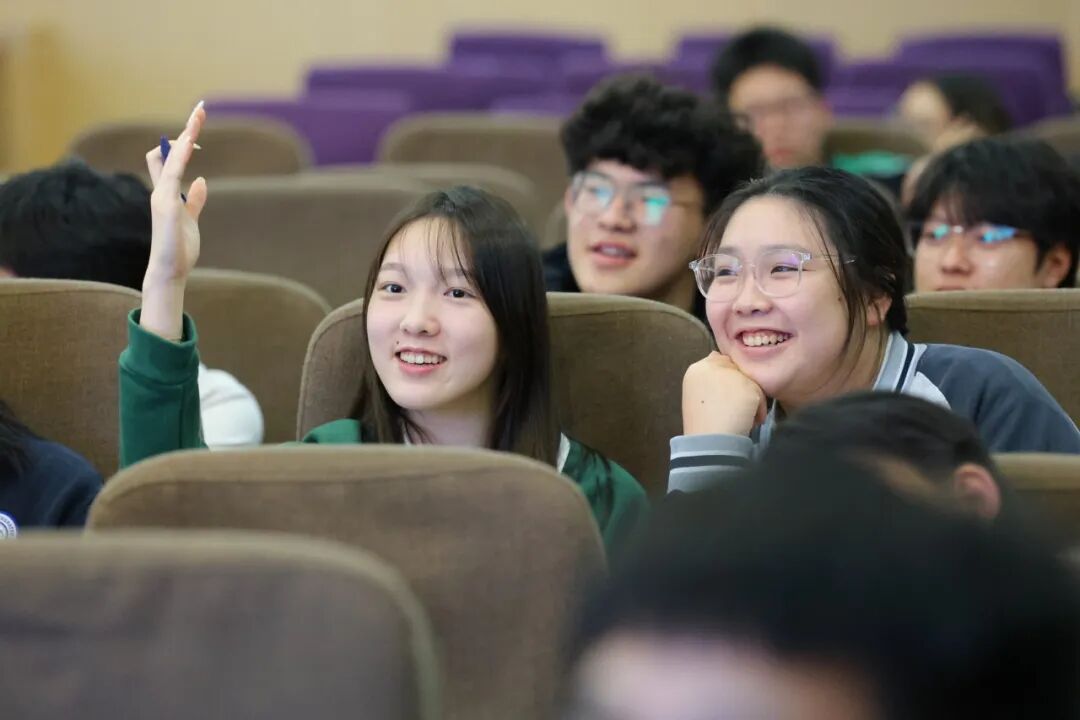 Spelling Bee | 诞生！「Word世界」本届王者出现 第三届Spelling Bee单词比拼大赛实况插图14,香港DSE,ALEVEL,上海国际高中,DSE,DSE考试