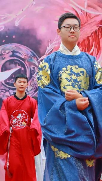 国潮艺术节 | 歌舞剧、服装SHOW、手工艺、彩绘…10余项节目精彩纷呈，共赴一场青春礼赞插图18,香港DSE,ALEVEL,上海国际高中,DSE,DSE考试