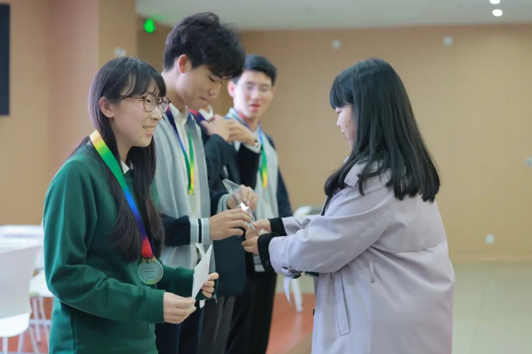 Spelling Bee | 诞生！「Word世界」本届王者出现 第三届Spelling Bee单词比拼大赛实况插图22,香港DSE,ALEVEL,上海国际高中,DSE,DSE考试