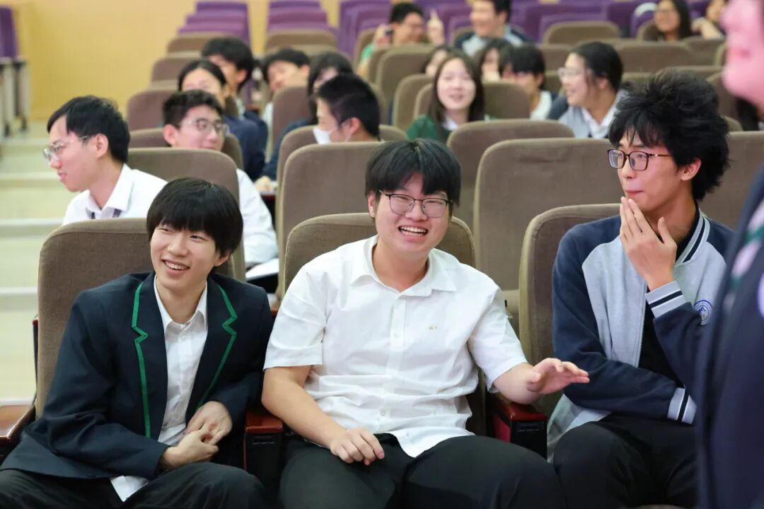 Spelling Bee | 诞生！「Word世界」本届王者出现 第三届Spelling Bee单词比拼大赛实况插图16,香港DSE,ALEVEL,上海国际高中,DSE,DSE考试
