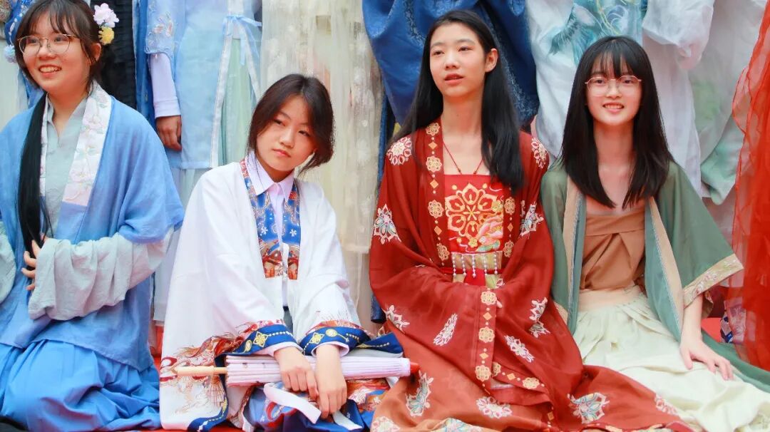 国潮艺术节 | 歌舞剧、服装SHOW、手工艺、彩绘…10余项节目精彩纷呈，共赴一场青春礼赞插图19,香港DSE,ALEVEL,上海国际高中,DSE,DSE考试