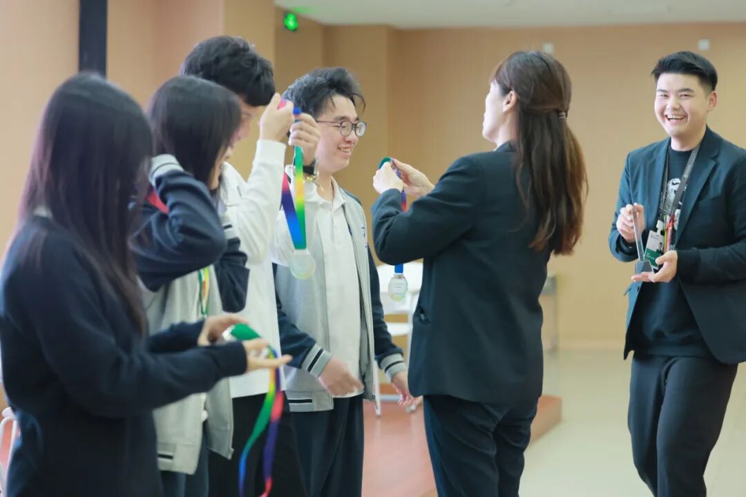 Spelling Bee | 诞生！「Word世界」本届王者出现 第三届Spelling Bee单词比拼大赛实况插图23,香港DSE,ALEVEL,上海国际高中,DSE,DSE考试