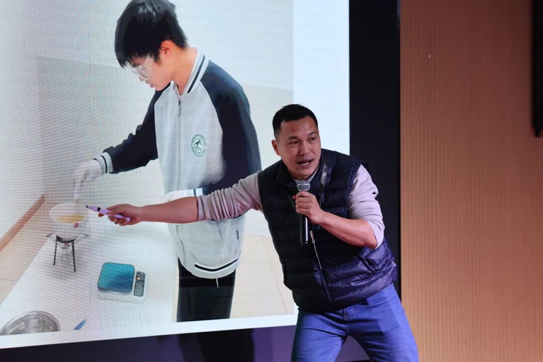 从“法老之蛇”到德育之星：这场期末展，定义了什么是TICC式优秀插图3,香港DSE,ALEVEL,上海国际高中,DSE,DSE考试